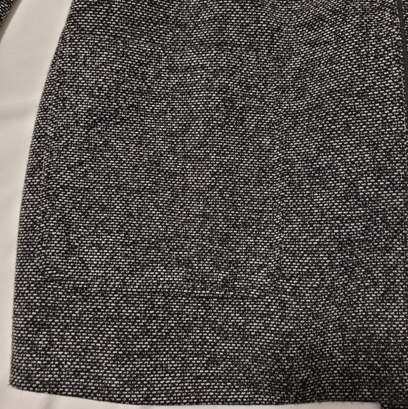 Like new reitmans 12 knit blazer jacket black and white knit - Picture 3 of 6